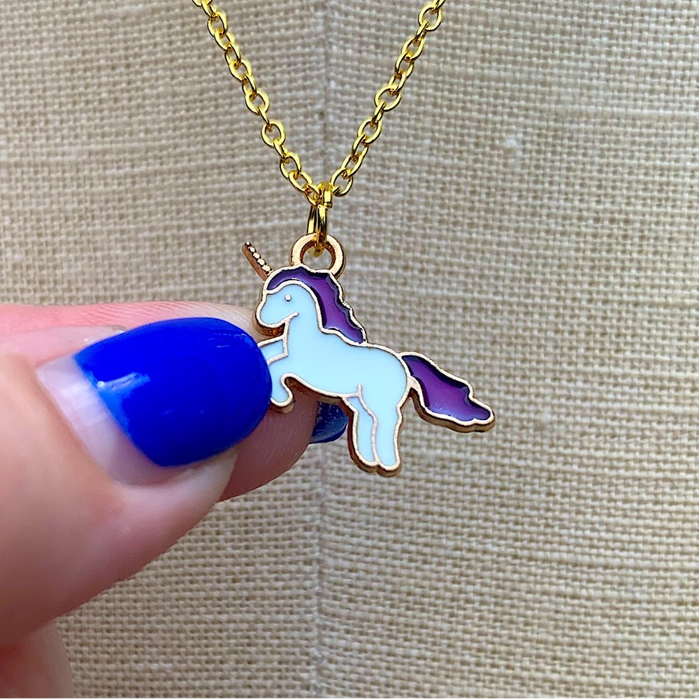 NWT Sterling Silver Plated Chain & Enamel Unicorn Alloy Metal Charm Necklace